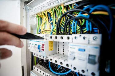 Como Reduzir o Consumo de Energia no Maquinário