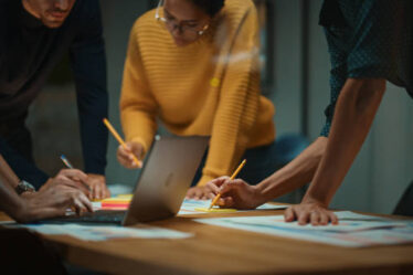 Marketing menos criativo e mais estratégico surge como resposta à busca por eficiência, foco e resultados consistentes.