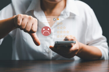 Reputação Online: Como Empresas Pequenas Podem Monitorar e Responder Avaliações Negativas Sem Agravar a Crise