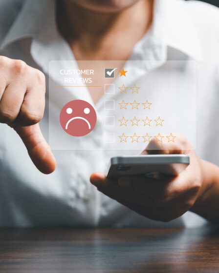 Reputação Online: Como Empresas Pequenas Podem Monitorar e Responder Avaliações Negativas Sem Agravar a Crise